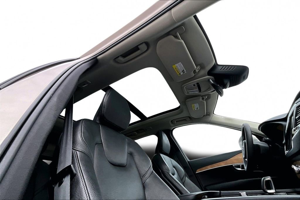 Certified 2023 Volvo XC90 B6 Plus w/ Protection Package Premier image 28