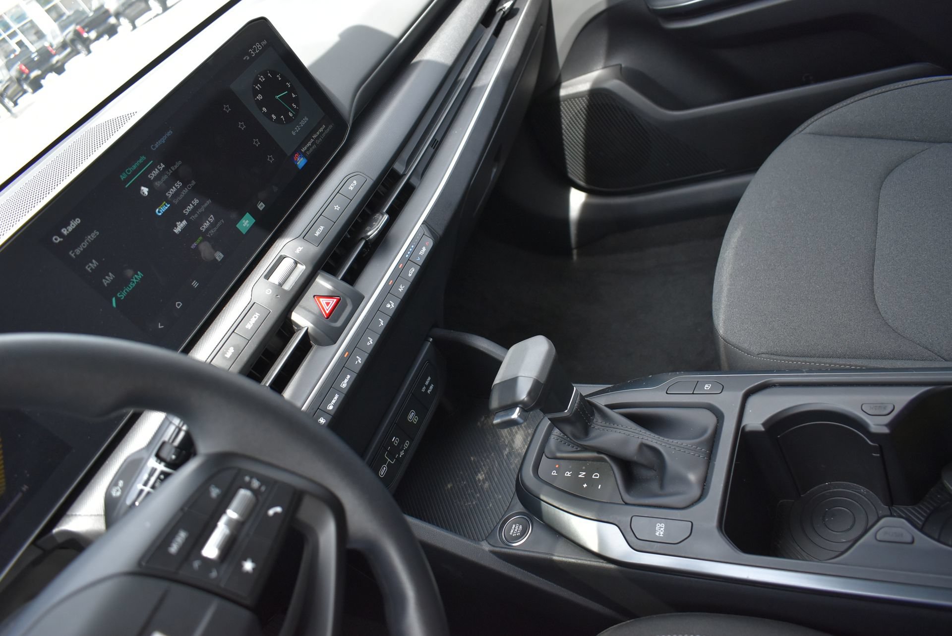 Used 2025 Kia K4 FWD image 24