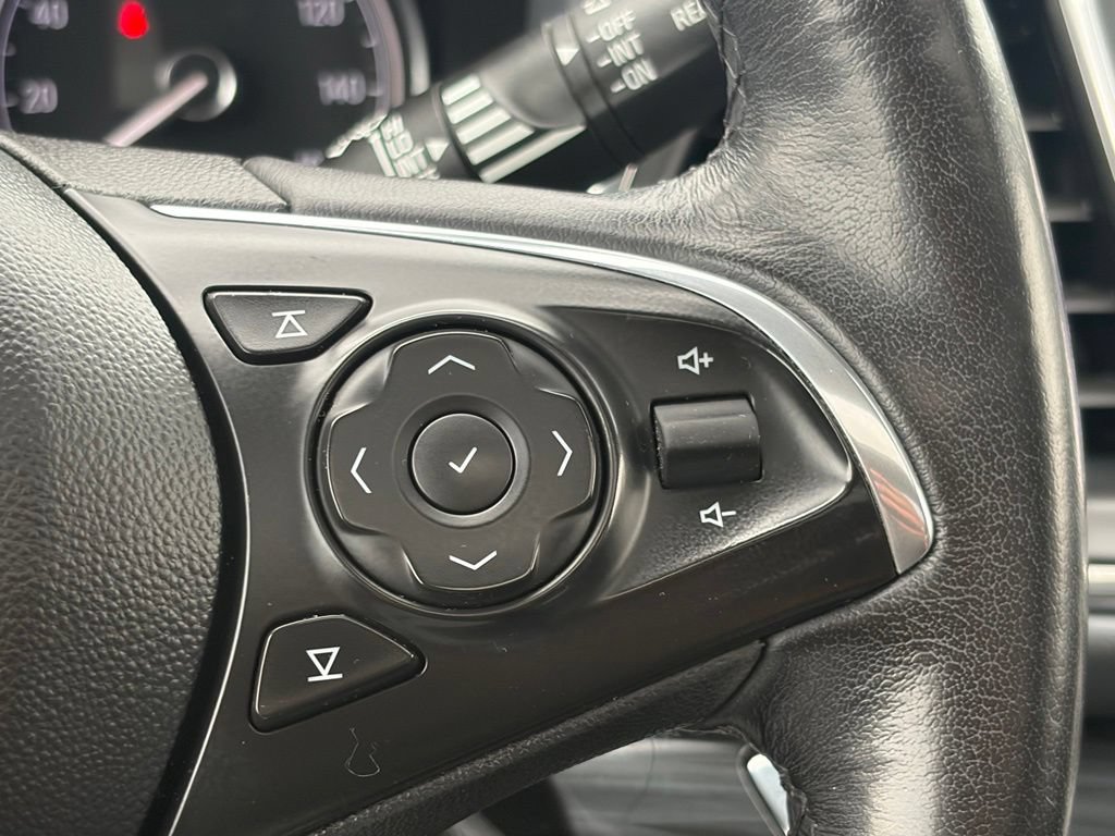 Used 2021 Buick Enclave Essence w/ Sound and Sites Package AWD/4WD image 39