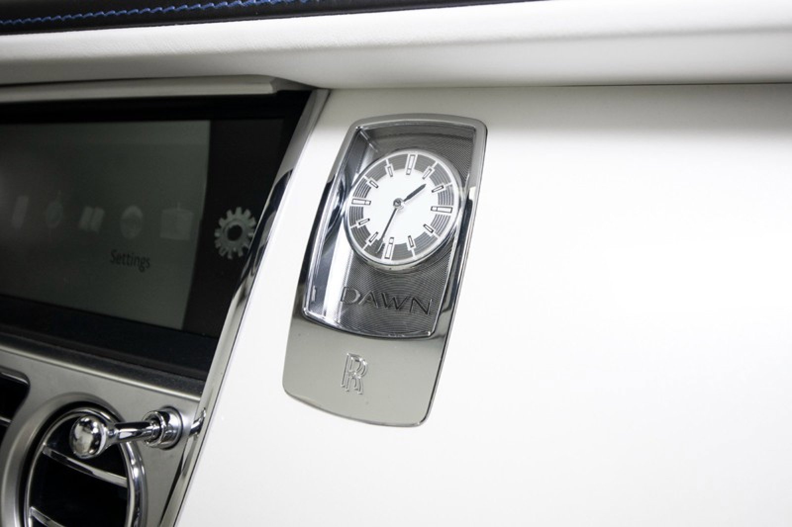 Used 2017 Rolls-Royce Dawn image 58