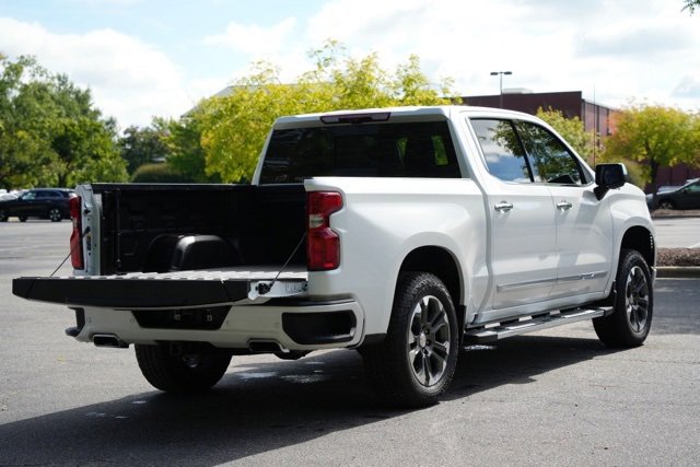 Used 2025 Chevrolet Silverado 1500 High Country w/ Technology Package image 17