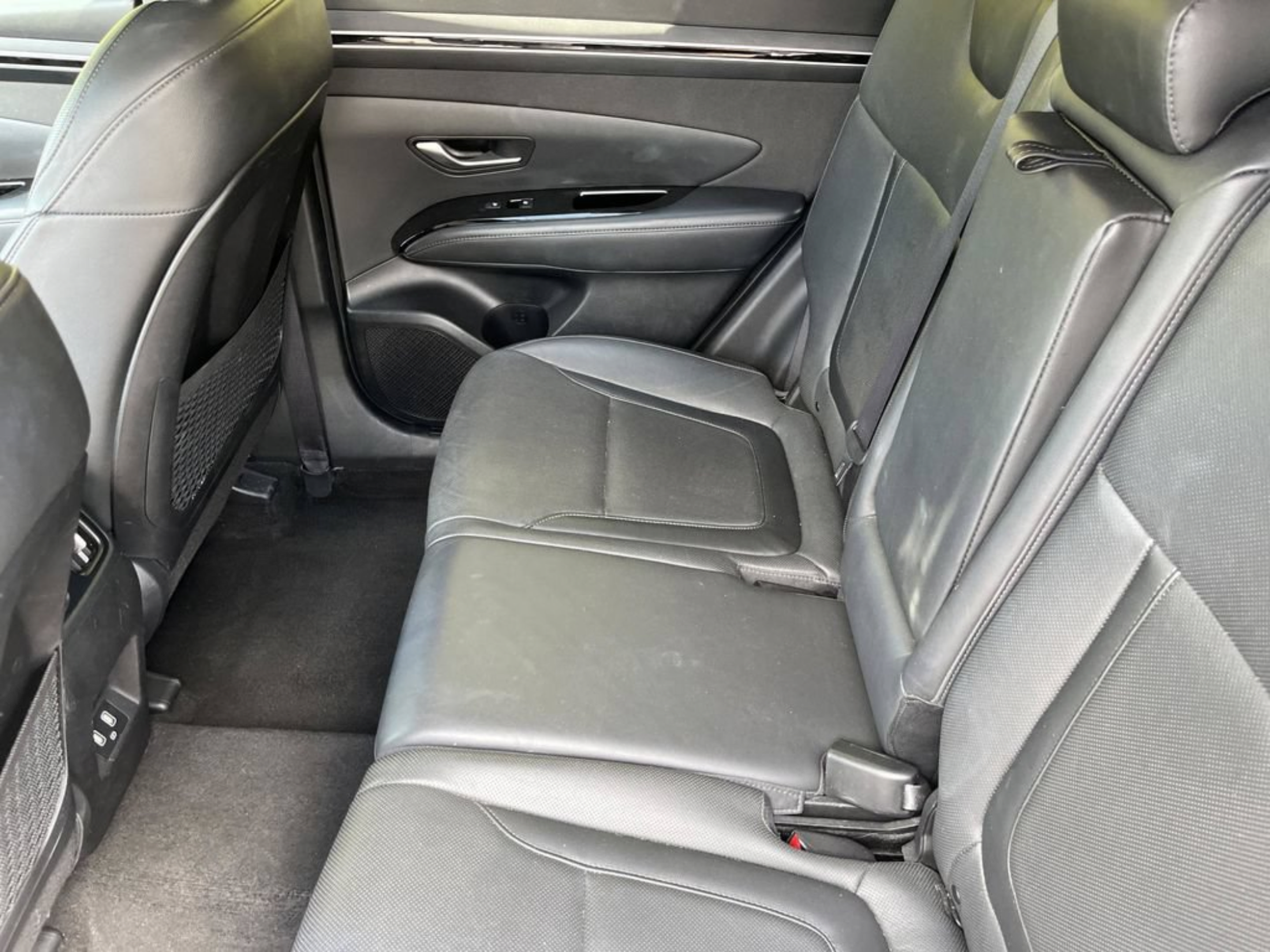 Used 2023 Hyundai Tucson Limited AWD/4WD image 11