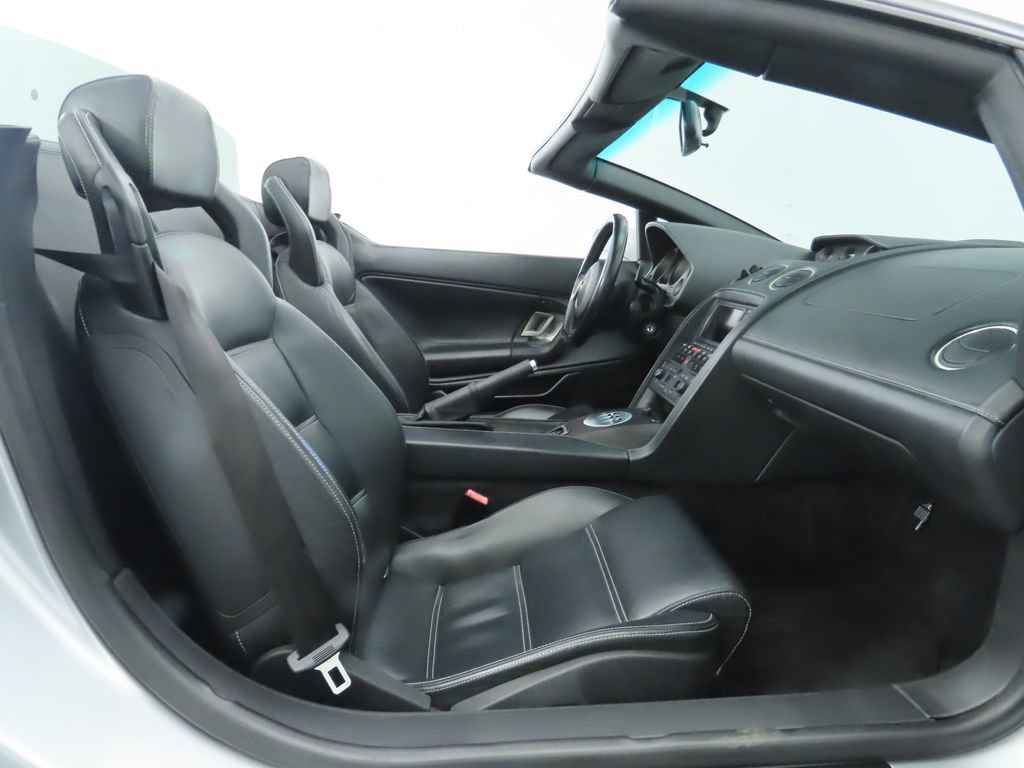 Used 2006 Lamborghini Gallardo Base image 26