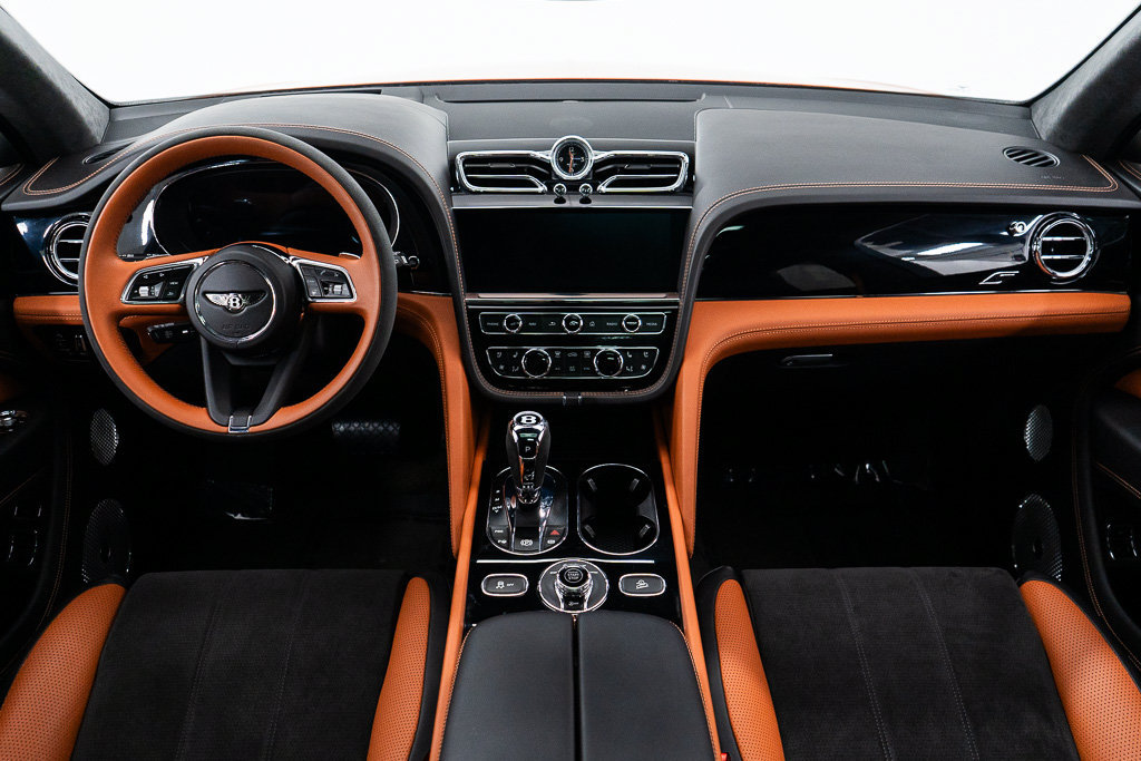 Certified 2022 Bentley Bentayga AWD/4WD image 27