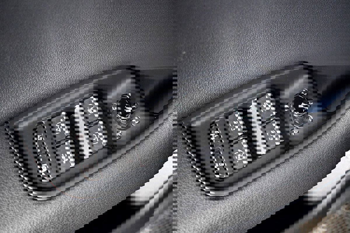 Used 2019 Audi Q8 Premium w/ Convenience Package image 17