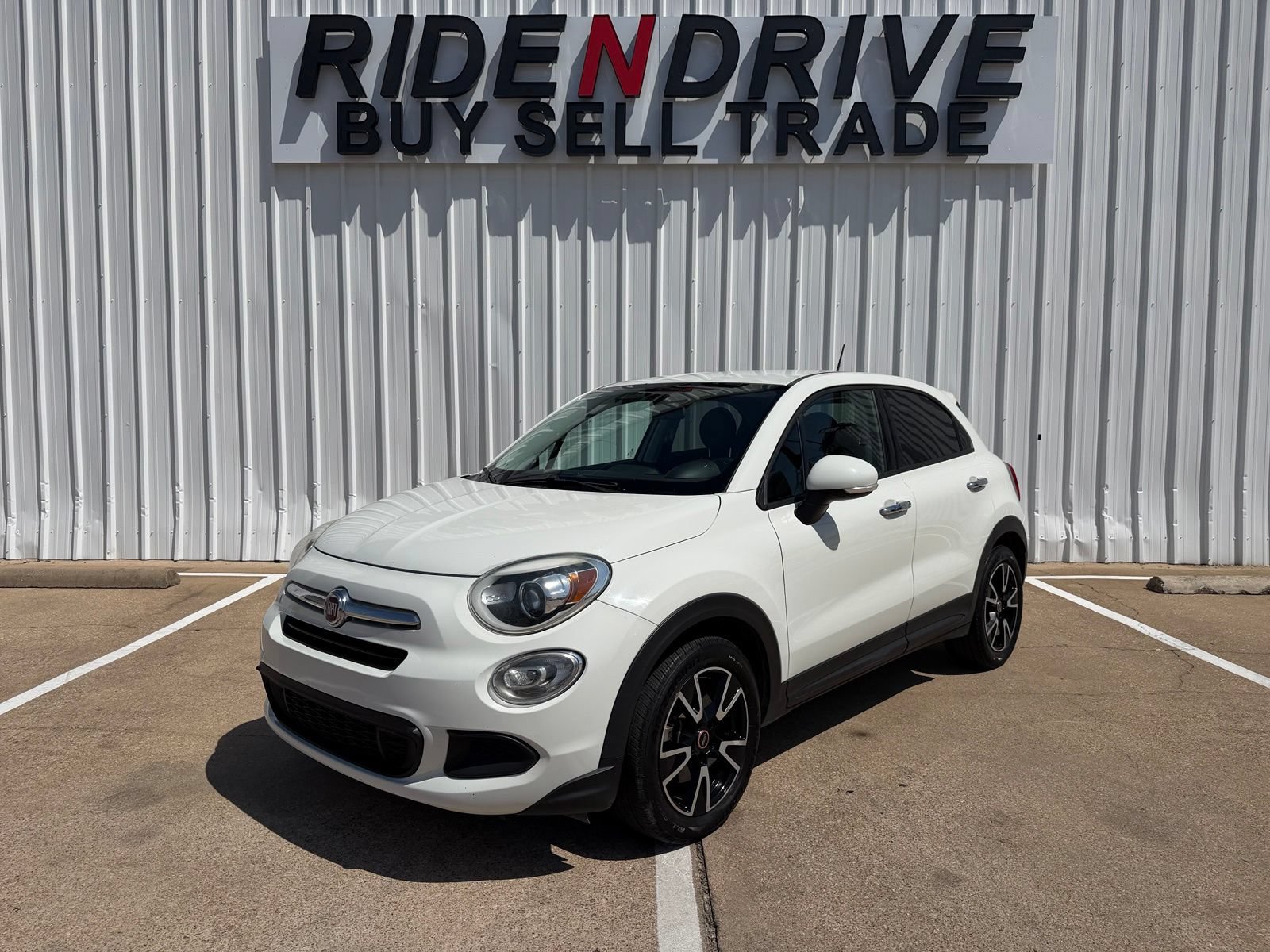 Used 2016 FIAT 500X Easy FWD image 1