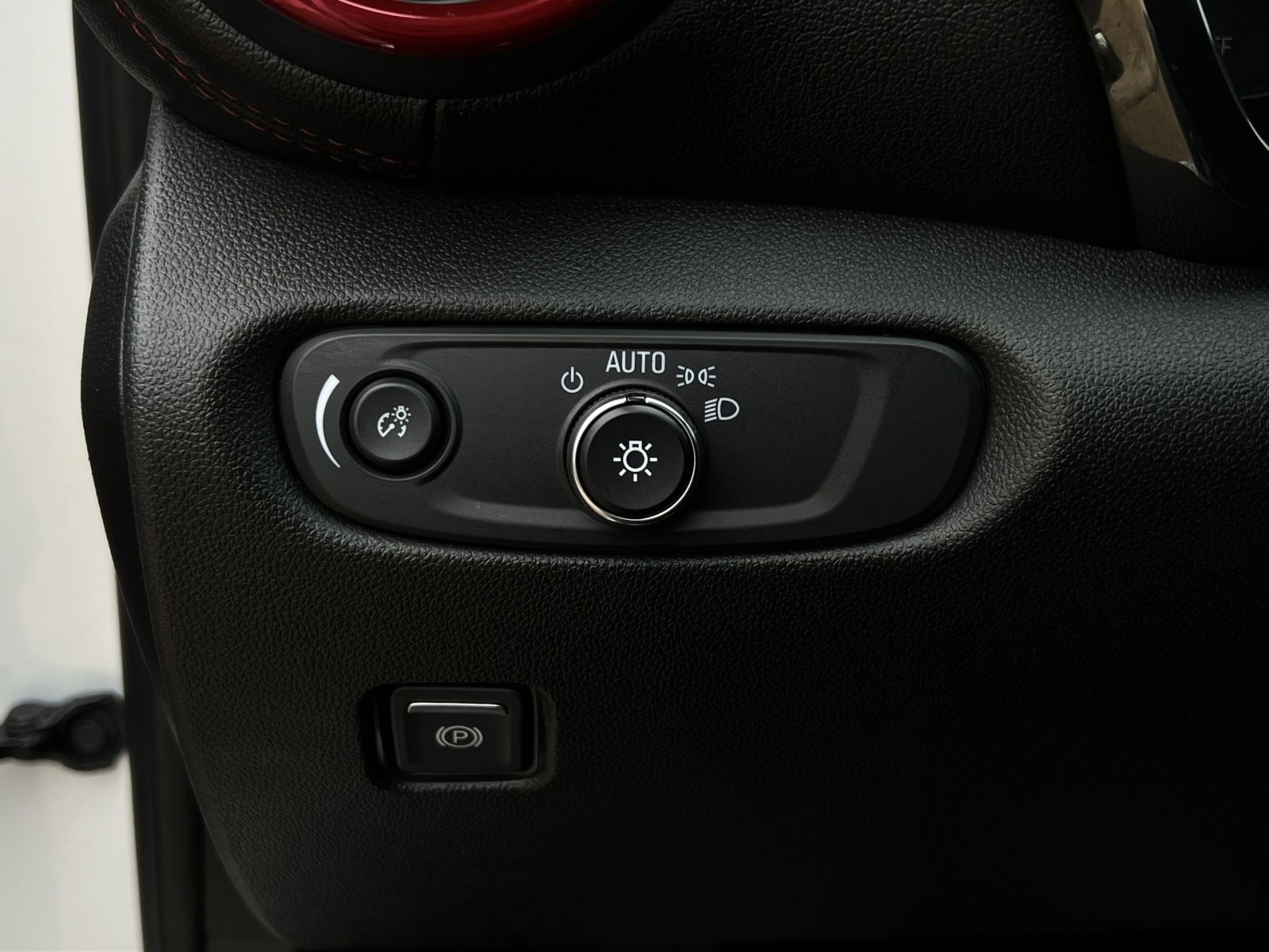 Used 2021 Chevrolet Blazer RS FWD image 36
