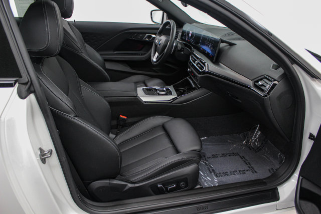 Used 2024 BMW 230i xDrive Coupe w/ Convenience Package AWD/4WD image 15