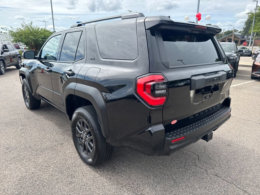 Used 2026 Toyota 4Runner SR5 AWD/4WD image 5