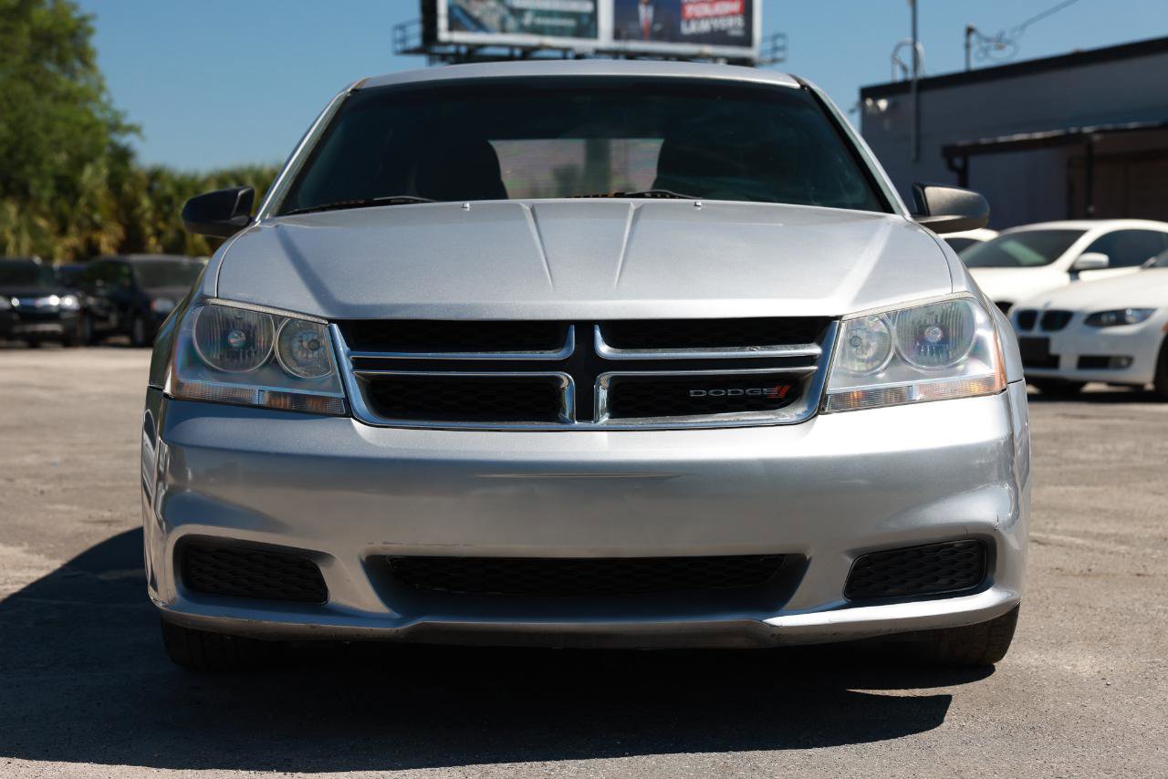 Used 2014 Dodge Avenger SE FWD image 17