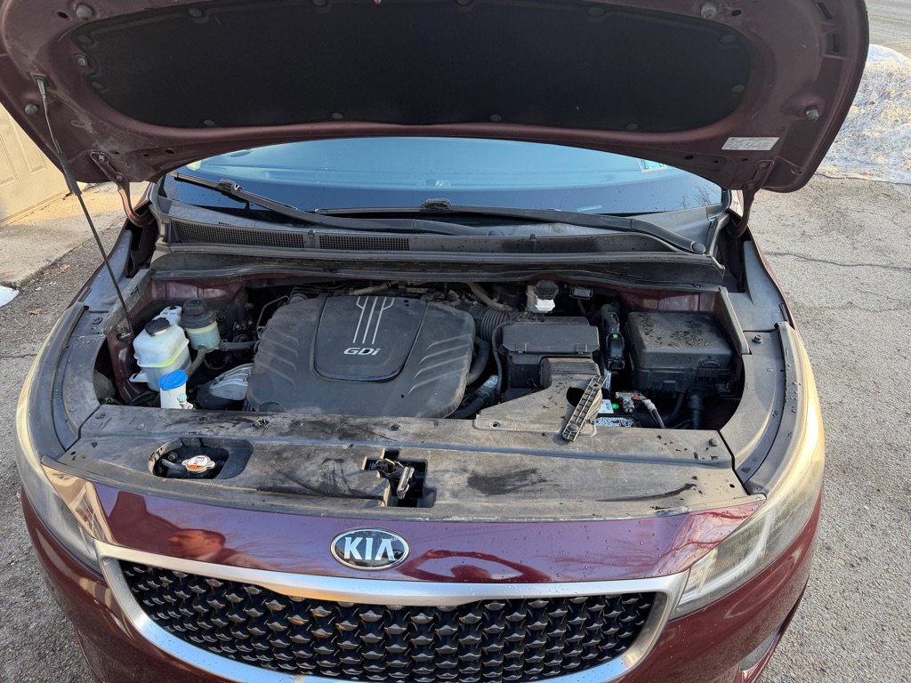 Used 2015 Kia Sedona LX image 5