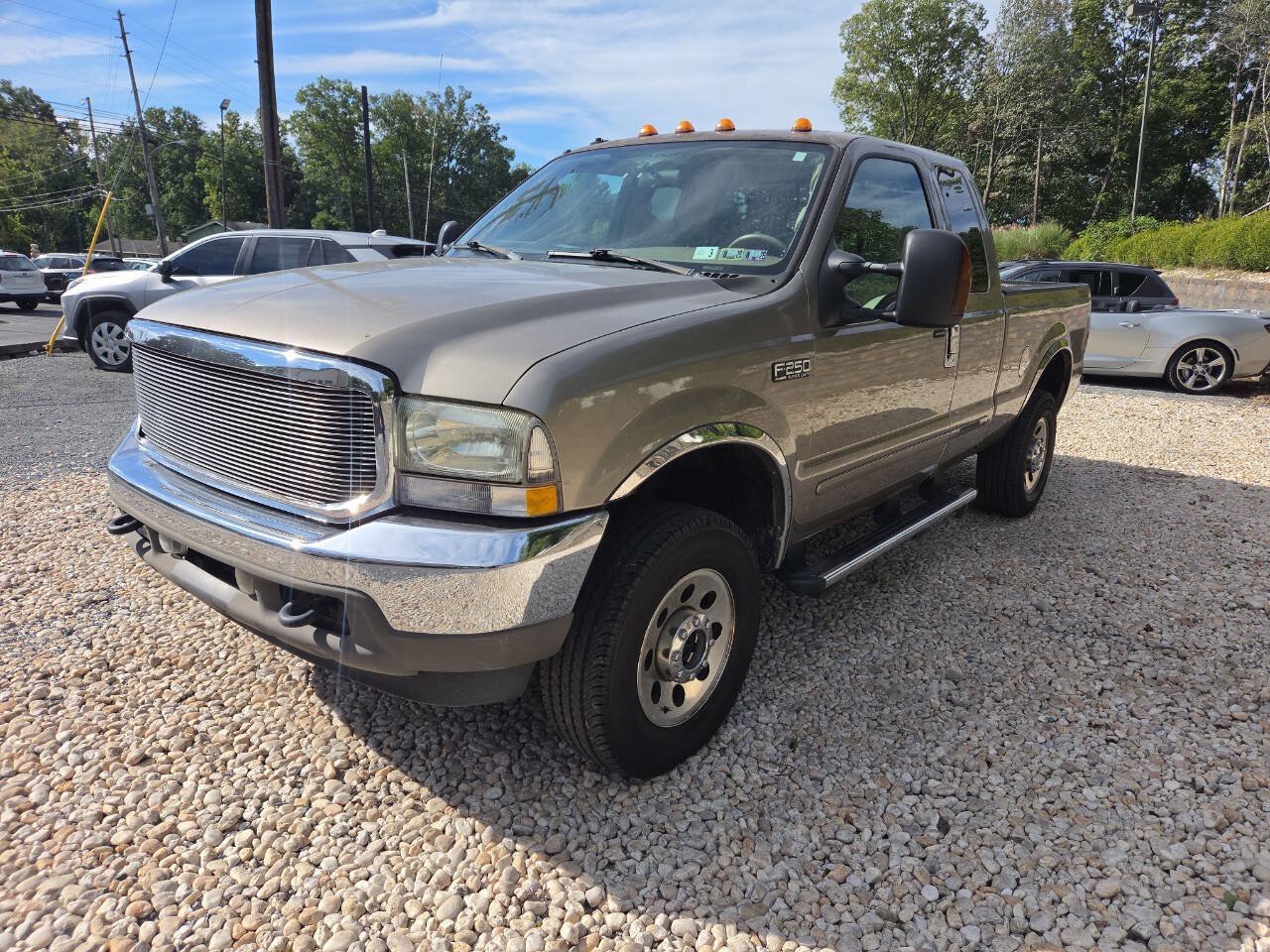 Used 2004 Ford F250 Lariat AWD/4WD image 2