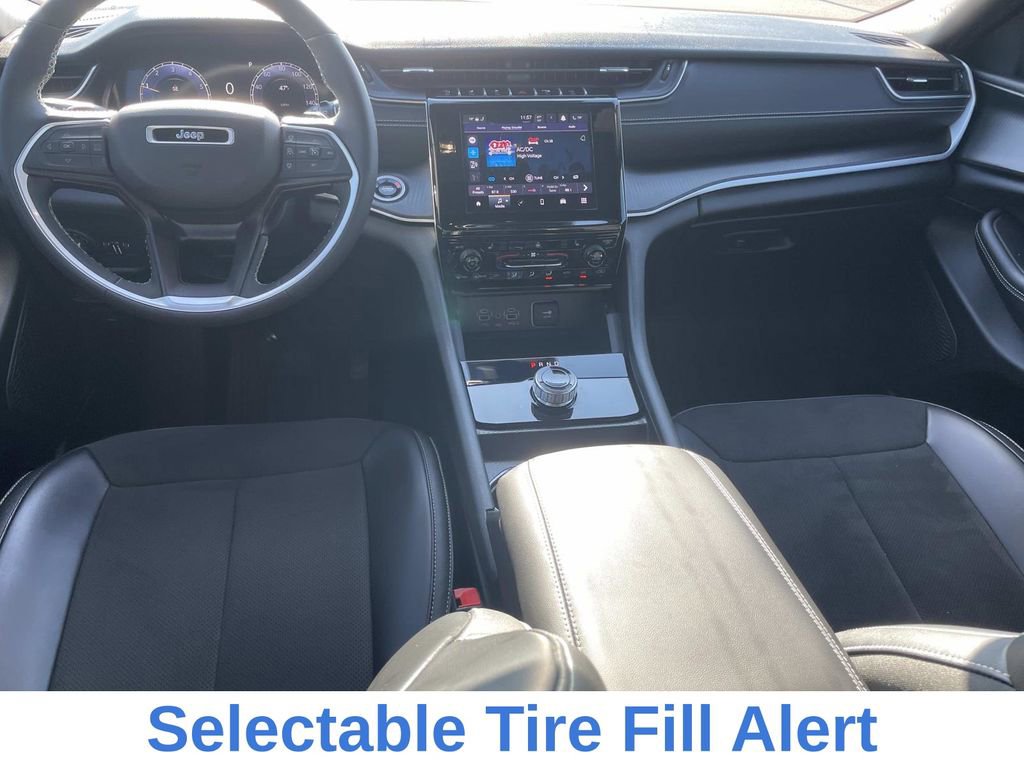 Used 2024 Jeep Grand Cherokee Altitude image 16