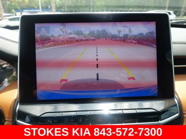 Used 2024 Jeep Compass Limited AWD/4WD image 16