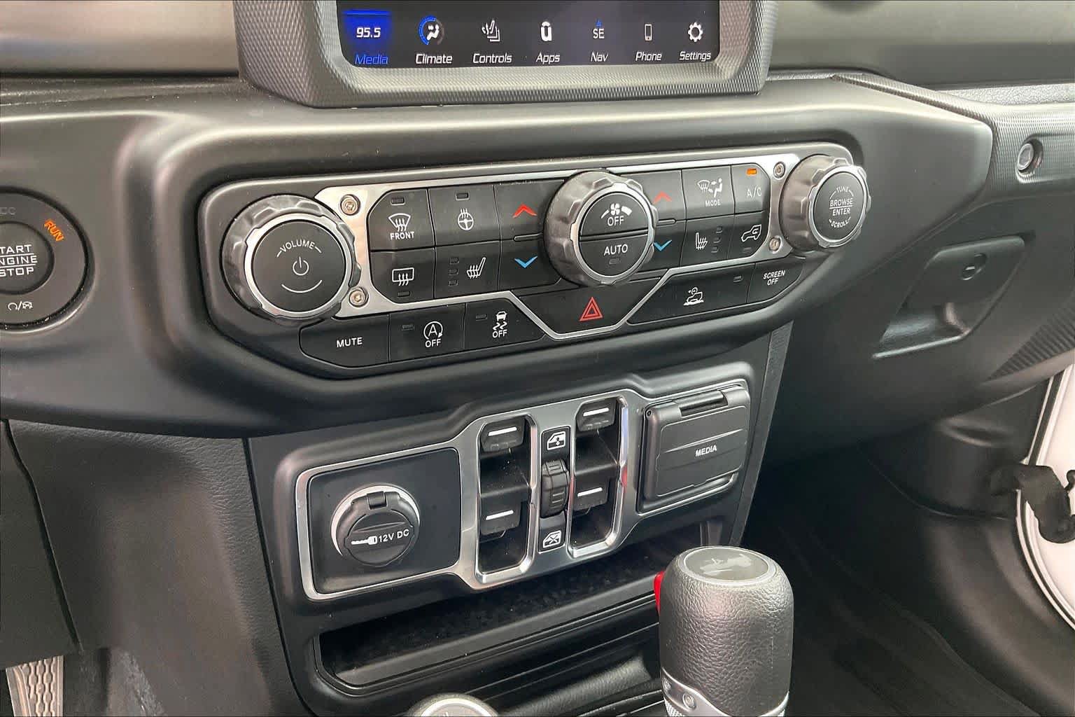 Used 2022 Jeep Wrangler Unlimited Sport AWD/4WD image 33