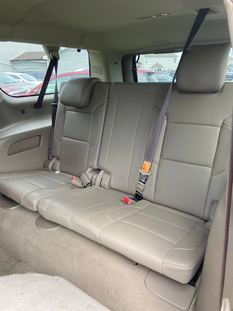 Used 2020 Chevrolet Suburban Premier AWD/4WD image 12