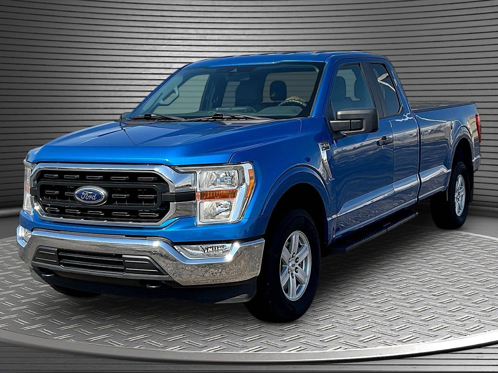 Used 2021 Ford F150 XLT AWD/4WD image 3
