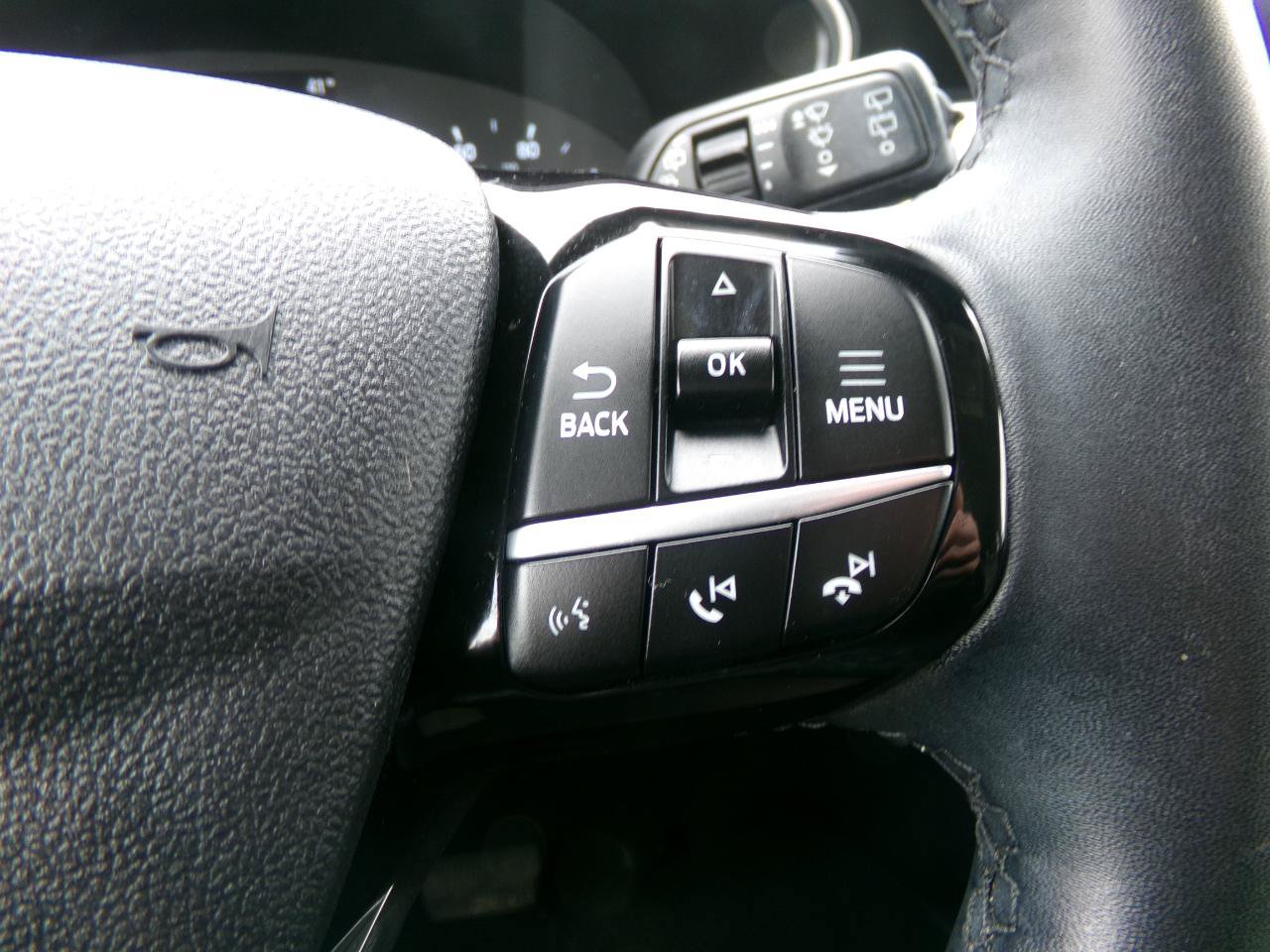 Used 2022 Ford Escape SE w/ SE Sport Appearance Package AWD/4WD image 15