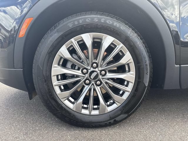 Certified 2025 Cadillac XT4 Premium Luxury AWD/4WD image 40