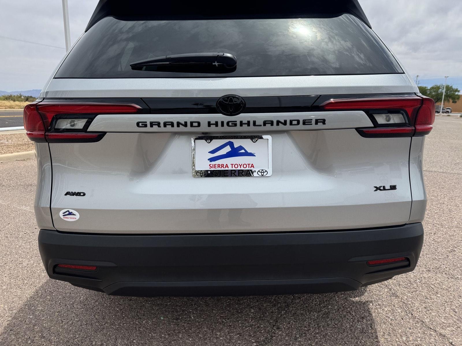 New 2026 Toyota Grand Highlander AWD image 6