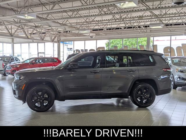 Used 2025 Jeep Grand Cherokee L Altitude AWD/4WD image 5
