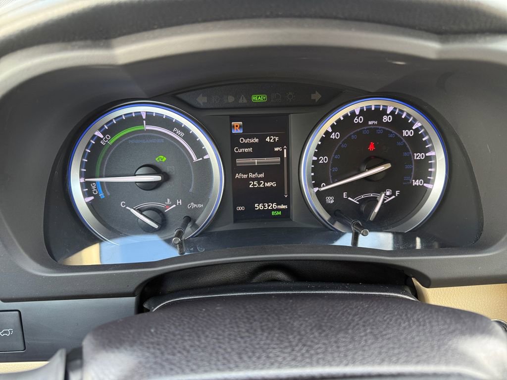 Used 2017 Toyota Highlander XLE image 19