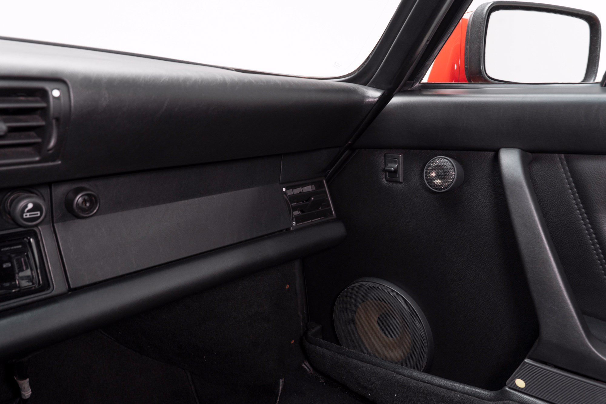 Used 1987 Porsche 911 Carrera RWD image 23