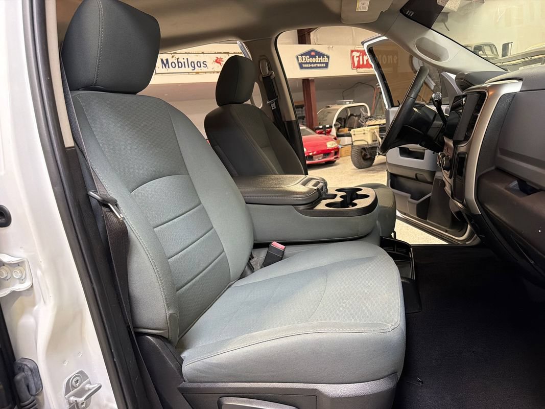 Used 2018 RAM 3500 SLT AWD/4WD image 37