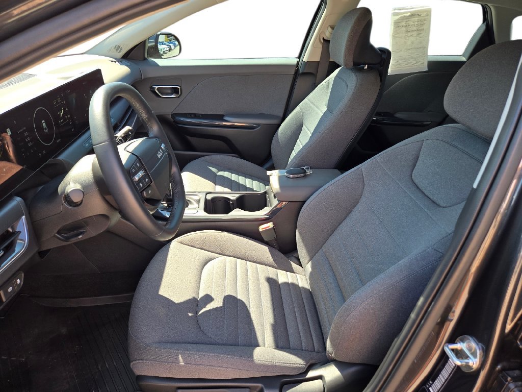 Certified 2025 Kia K4 GT-Line Turbo FWD image 18
