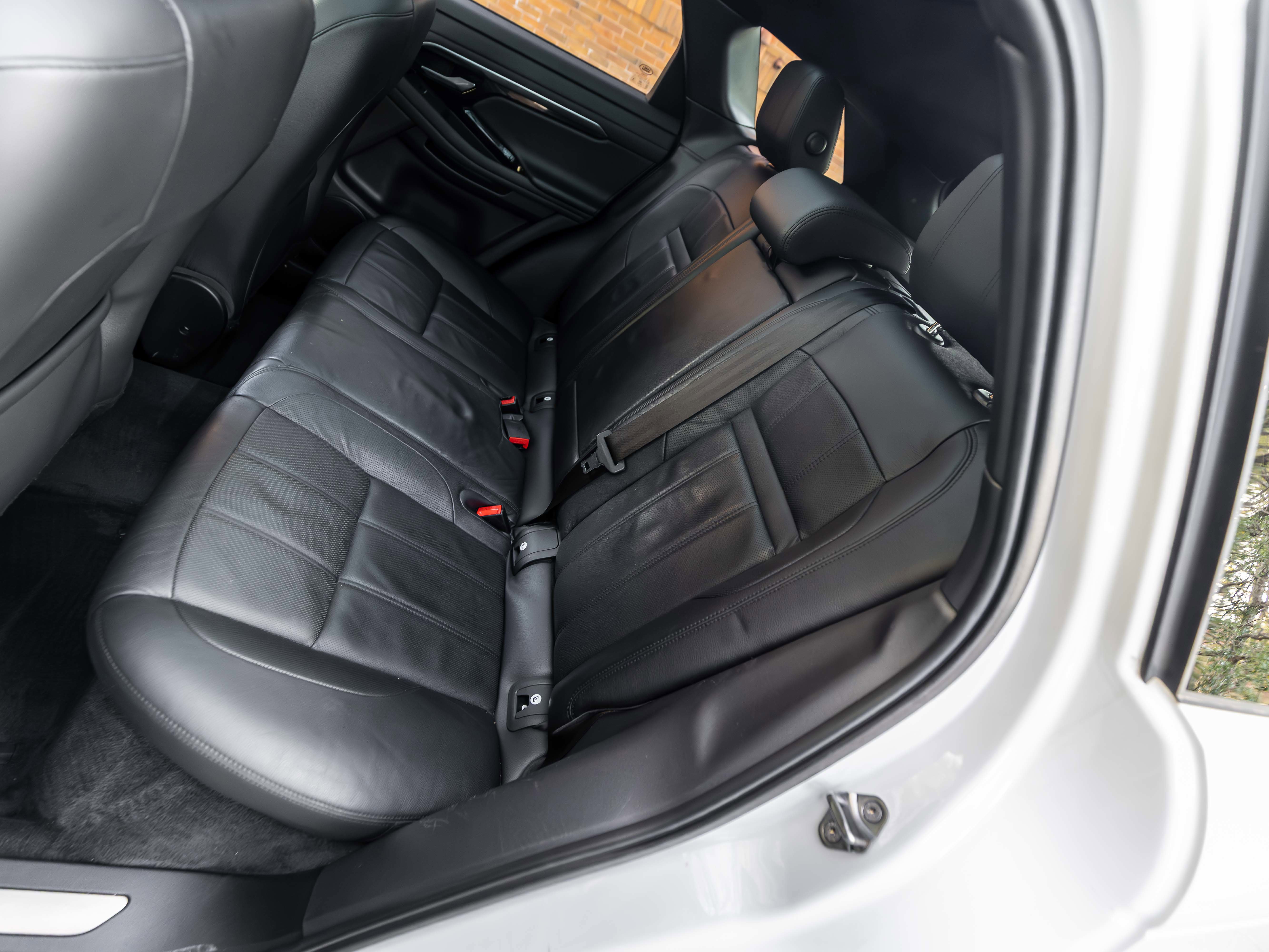 Used 2020 Land Rover Range Rover Evoque R-Dynamic S AWD/4WD image 15