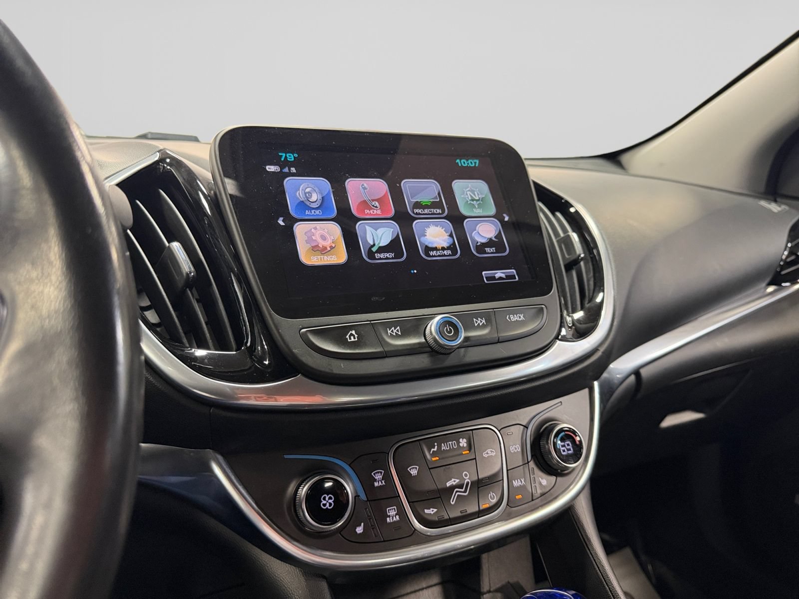 Used 2018 Chevrolet Volt Premier w/ Driver Confidence Package FWD image 28