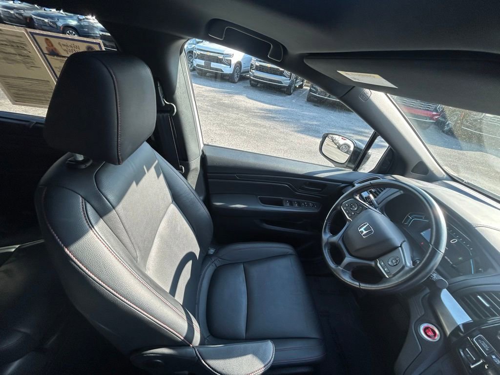 Used 2024 Honda Odyssey Sport image 25