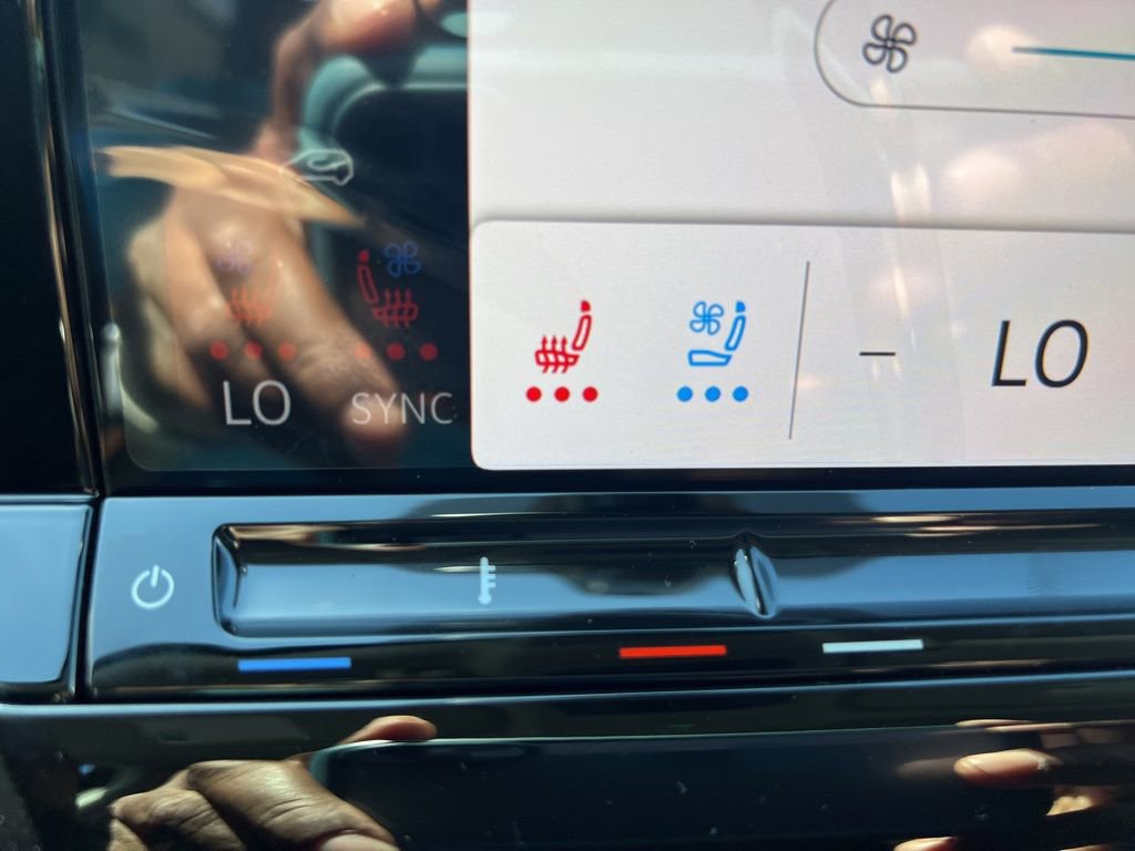 New 2026 Volkswagen Atlas SE image 25