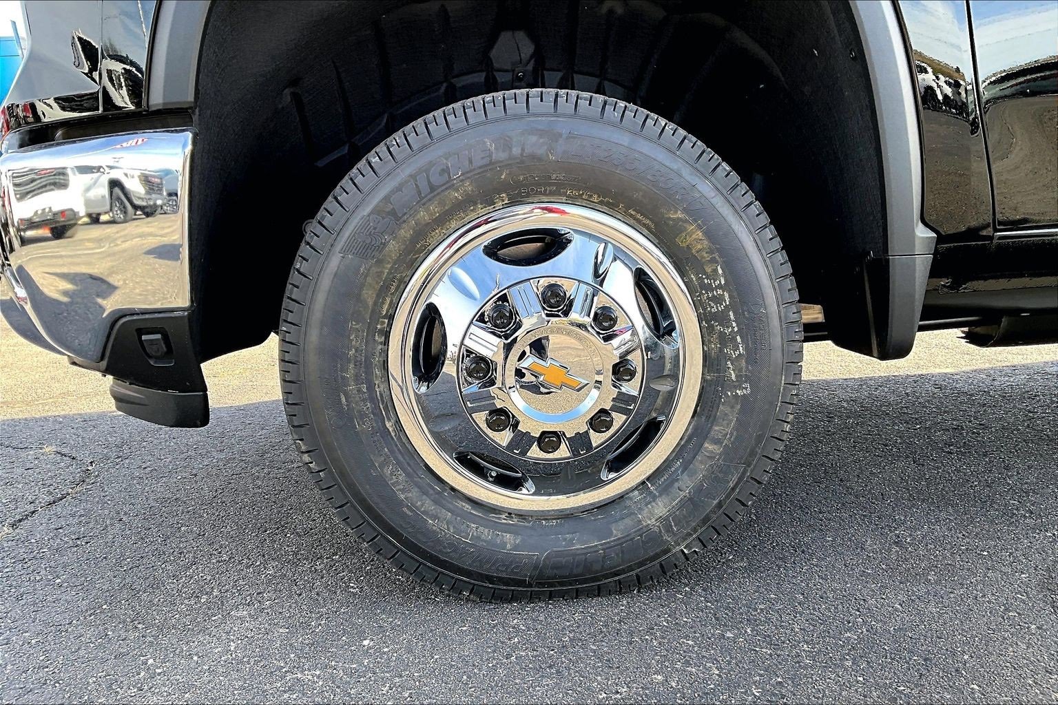 New 2026 Chevrolet Silverado 3500 LT w/ All Star Edition image 12
