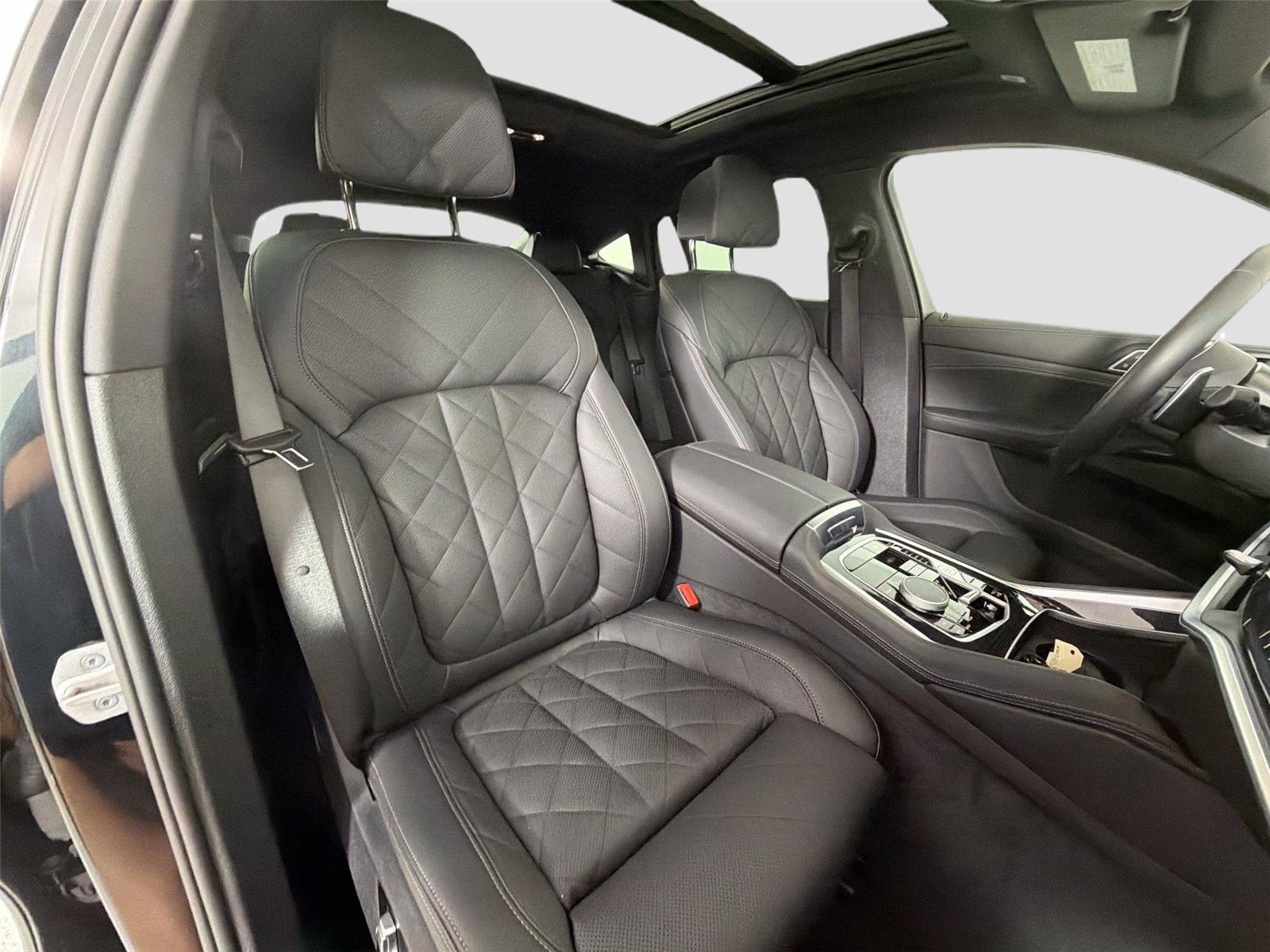 Certified 2026 BMW X6 xDrive40i AWD/4WD image 28