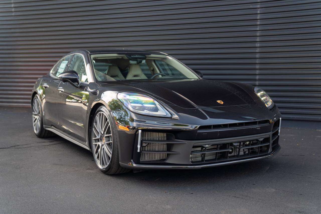New 2026 Porsche Panamera 4 AWD/4WD image 9