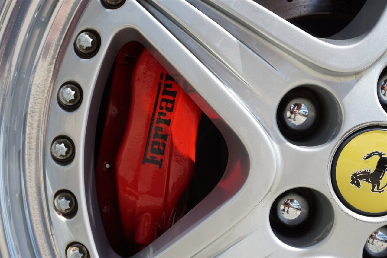 Used 2001 Ferrari 550 Maranello Coupe RWD image 31