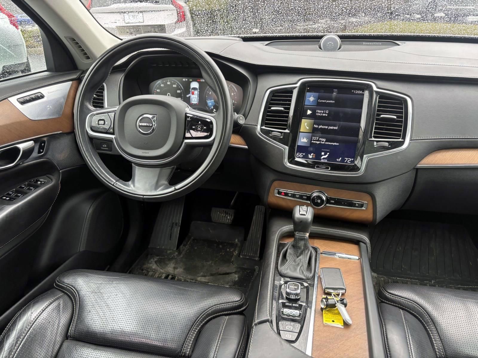 Used 2017 Volvo XC90 T6 Inscription w/ Vision Package image 30