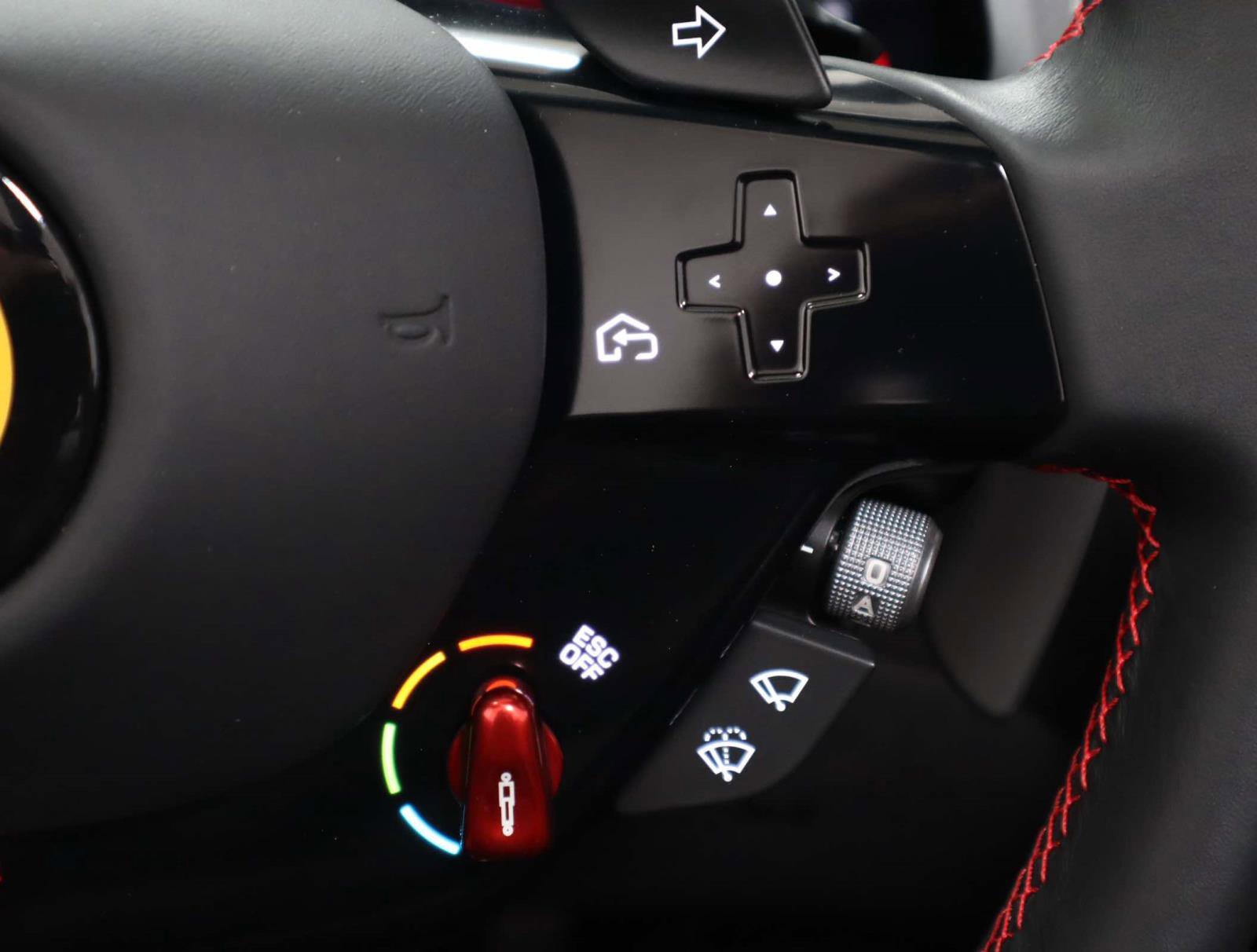 Certified 2025 Ferrari Roma Spider image 30