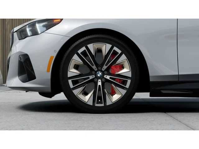 New 2026 BMW i5 AWD/4WD image 7