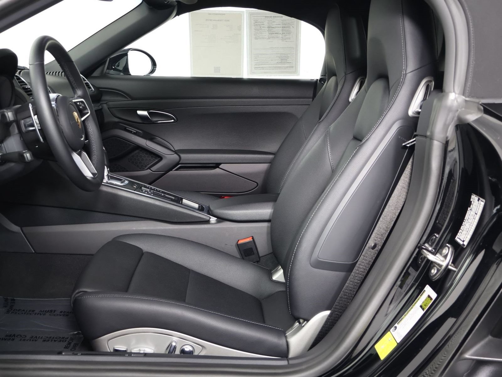 Certified 2023 Porsche 718 Boxster RWD image 5