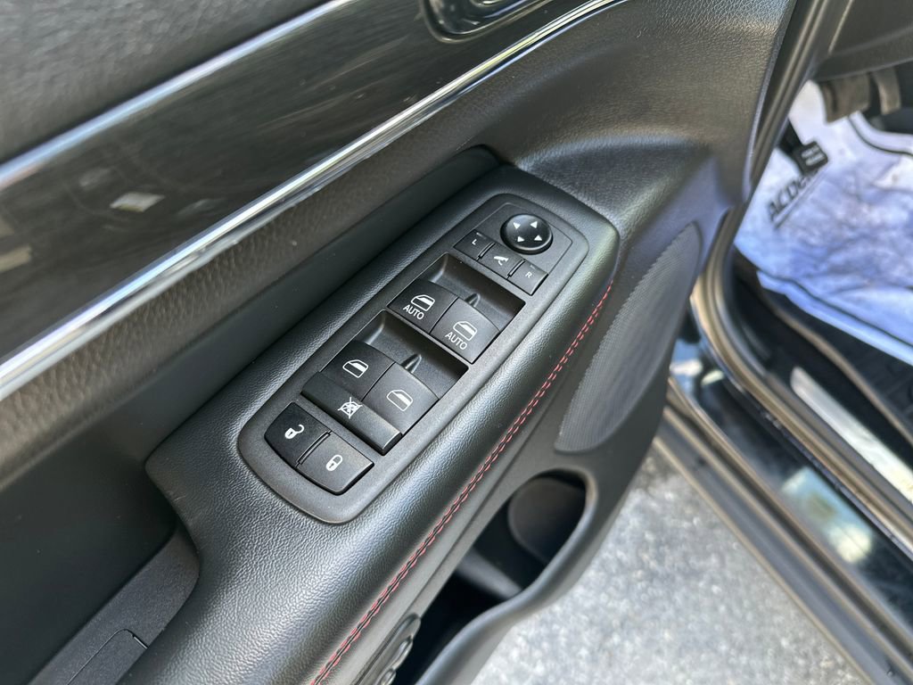 Used 2021 Jeep Grand Cherokee Trailhawk w/ Premium Lighting Group AWD/4WD image 11