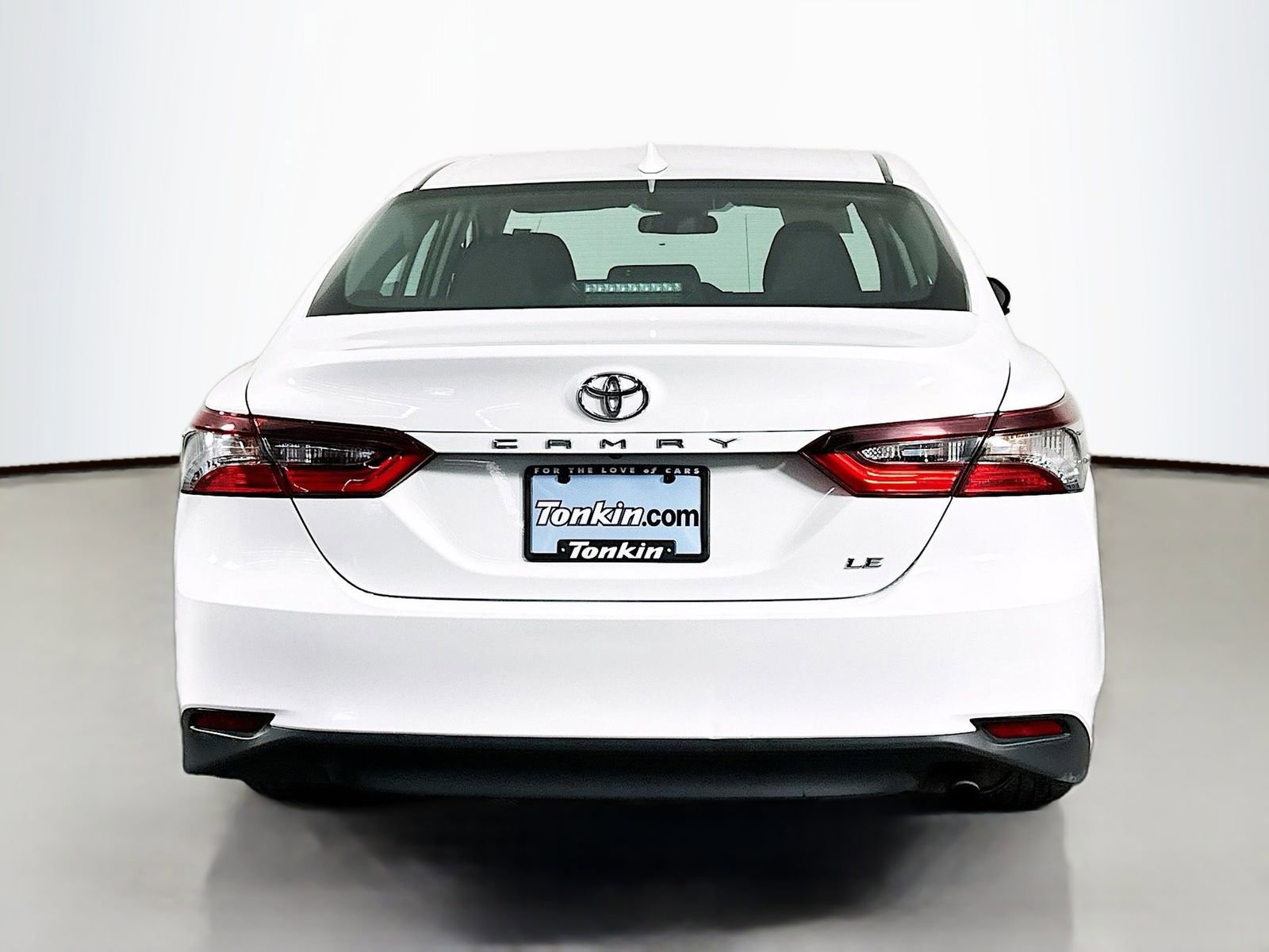 Used 2024 Toyota Camry LE image 7