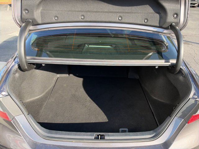 Used 2022 Toyota Camry XSE w/ Navigation Package FWD image 5