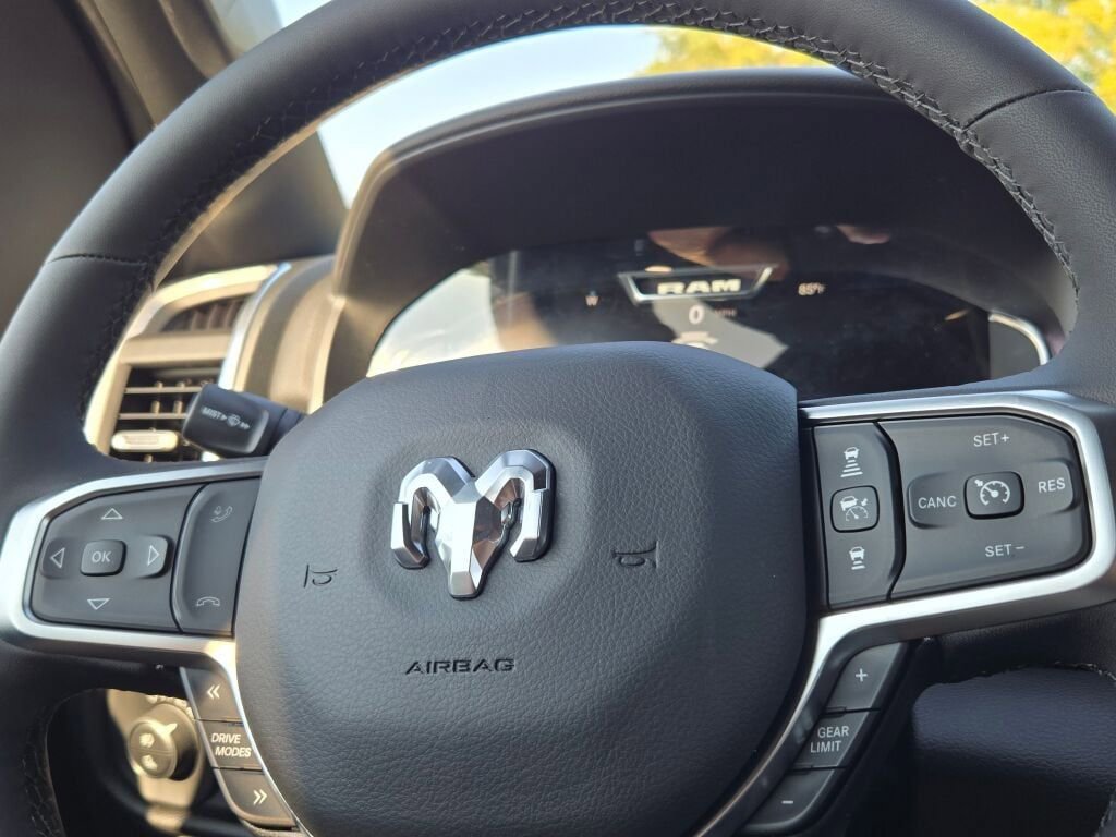 New 2026 RAM 1500 4x4 Crew Cab image 27