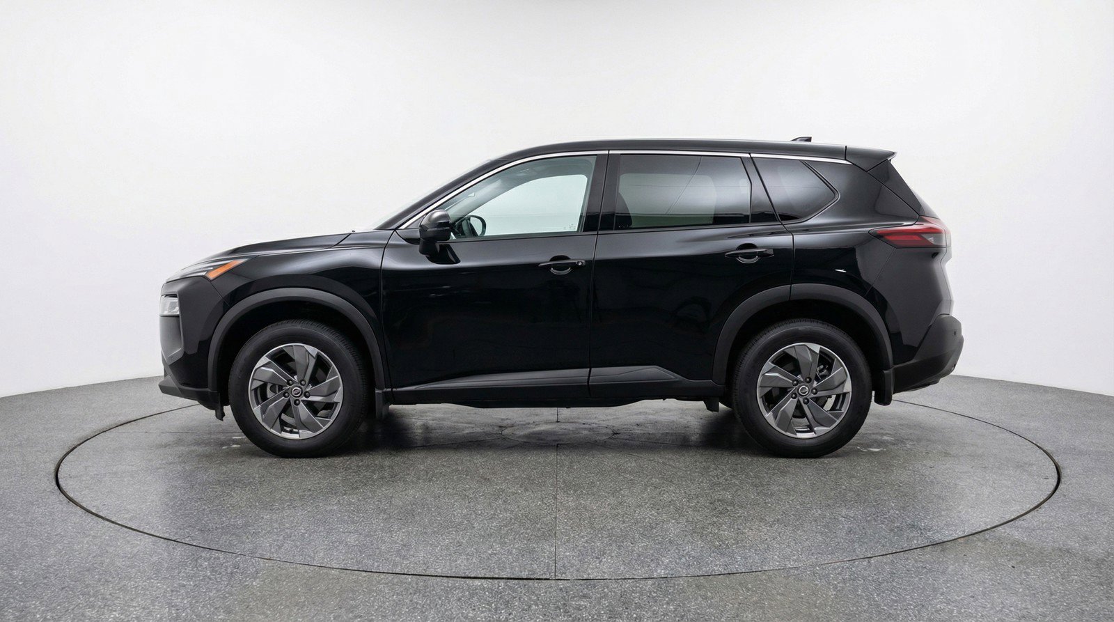 Used 2025 Nissan Rogue SV image 5