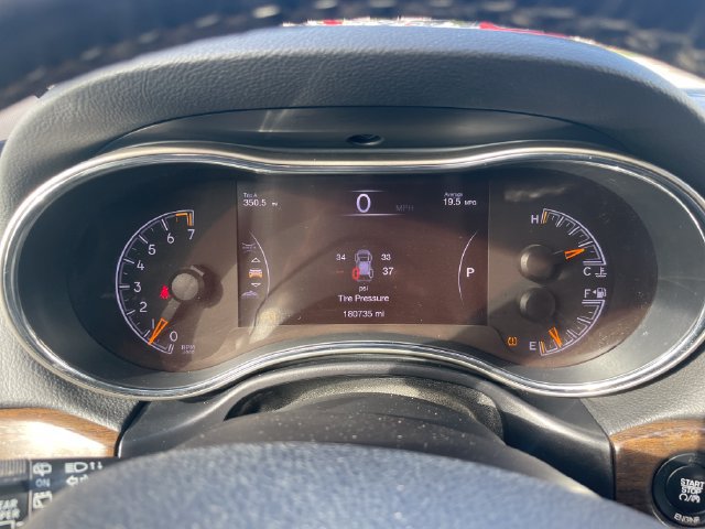 Used 2016 Jeep Grand Cherokee Limited w/ Luxury Group II AWD/4WD image 9
