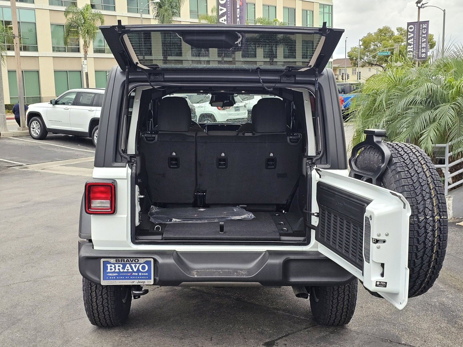 New 2026 Jeep Wrangler Sport S image 7