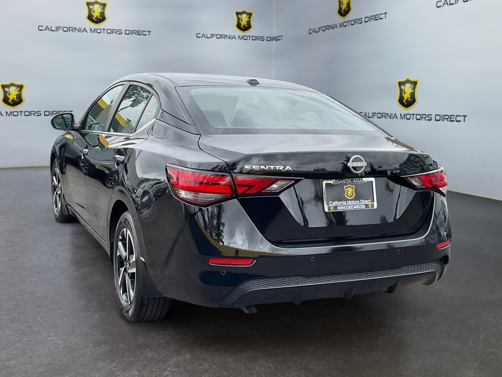 Used 2025 Nissan Sentra SV FWD image 6