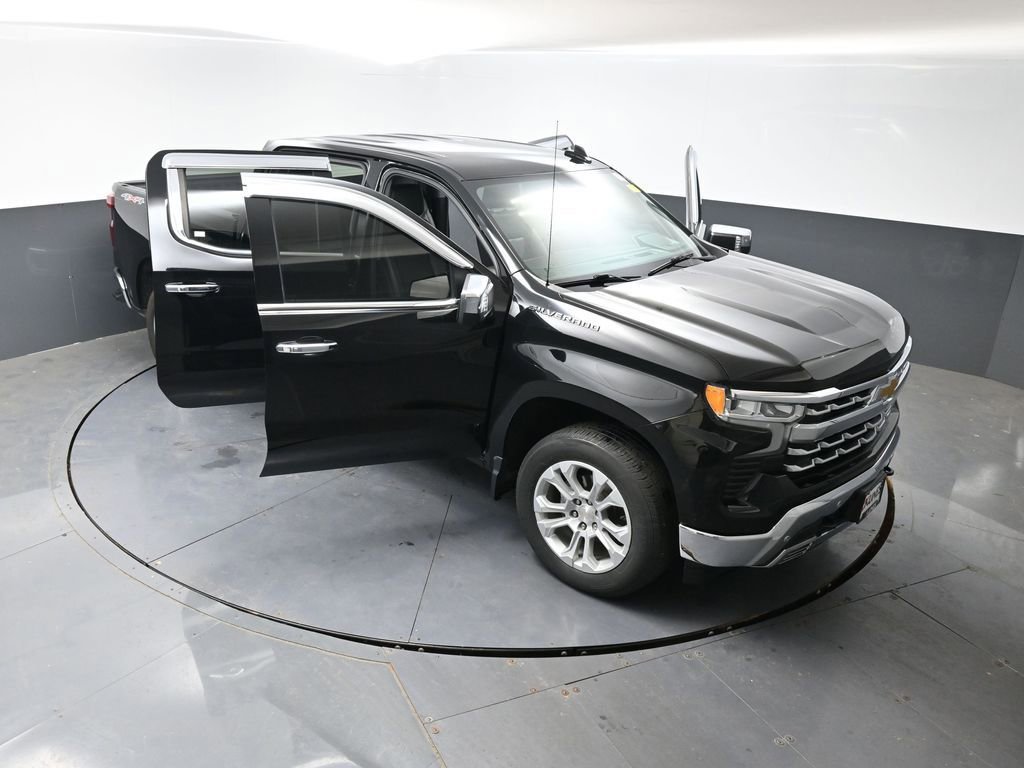 Used 2023 Chevrolet Silverado 1500 LTZ AWD/4WD image 36